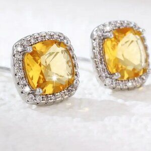 Elegant 1.3 Carat Princess Cut Yellow Lab Created Cubic Zirconia Stud Earrings